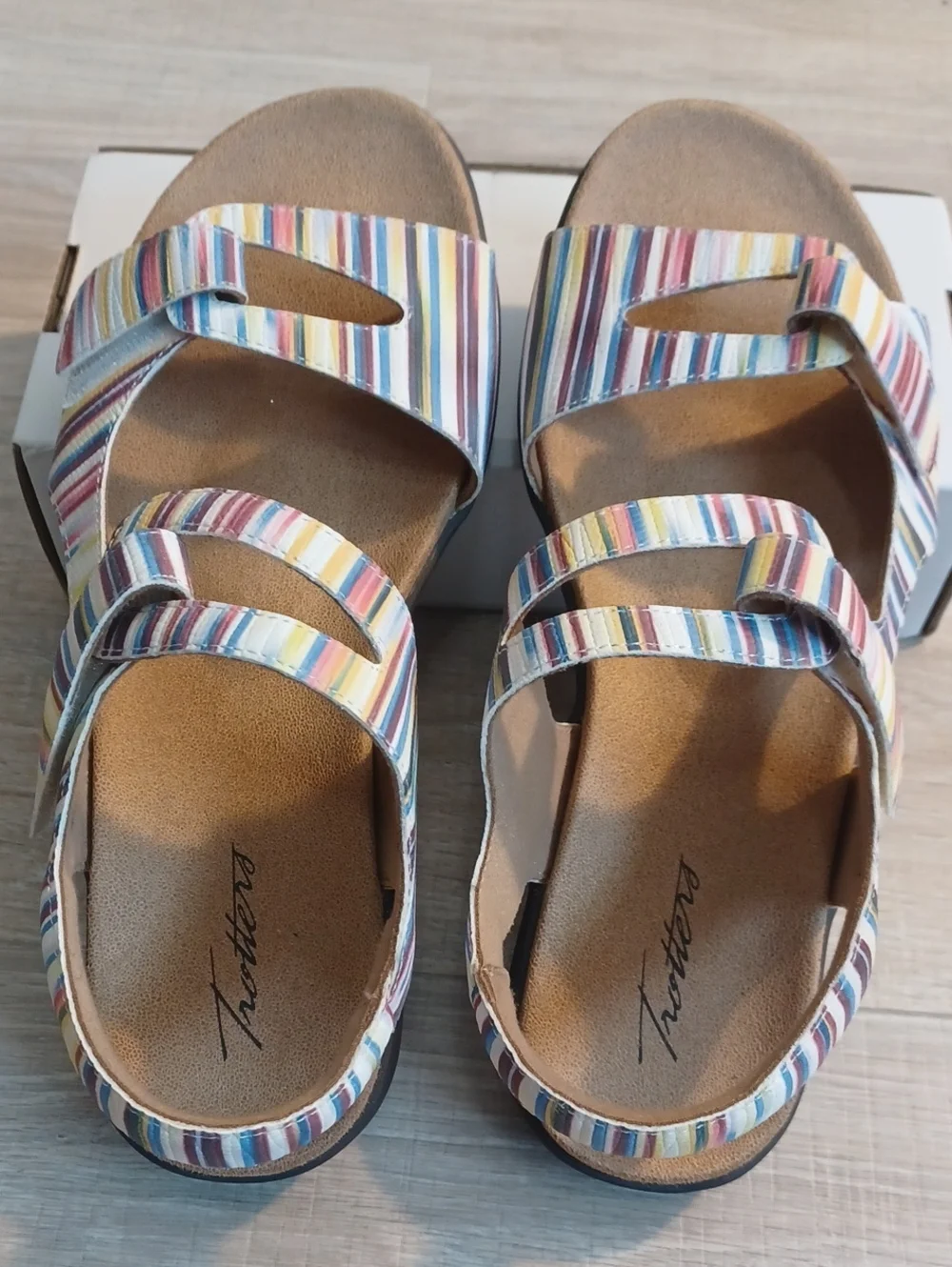 Size 9W Trotters women's striped sandals.  Adjustable Velcro straps. Katarina
